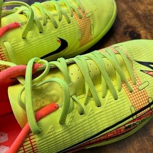 Indoor soccer shoes - worn just five times. Excellent condition.  Mens 8.5